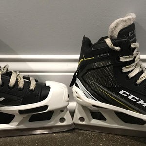 Used Junior CCM Tacks 9060 Hockey Goalie Skates Regular Width Size 5