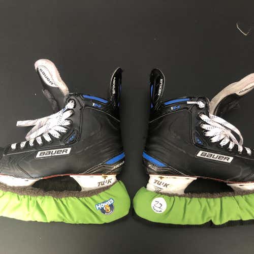 Senior Bauer Nexus 1N Regular Width Pro Stock Size 8 Hockey Skates