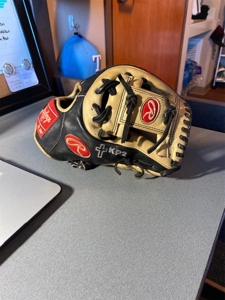 High School/College Infield Heart of the Hide 11.5" Baseball Glove