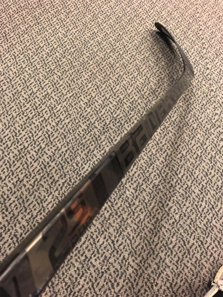 Bauer Right Handed Supreme 2S Pro P28 87 Flex SHADOW SERIES Hockey Stick