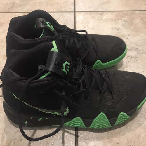 Black Men's Size 8.5 (Women's 9.5) Nike Shoes