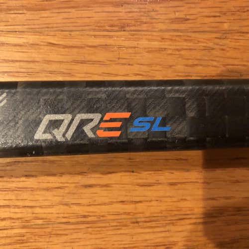 Intermediate Right Handed Covert QRE SL Toe Pattern Hockey Stick