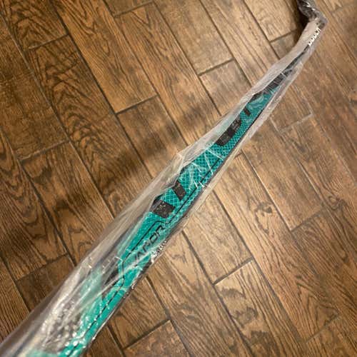 Bauer Flylite Vapor ADV P92M 77 Flex Ex Tall 69” Pro Stock Hockey Stick