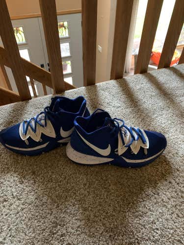 Used Size 9.0 Kyrie Basketball Shoes