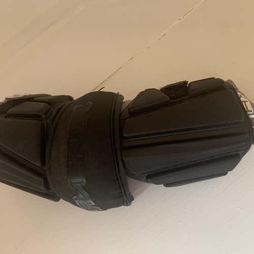 Used Large Maverik Max Arm Pads