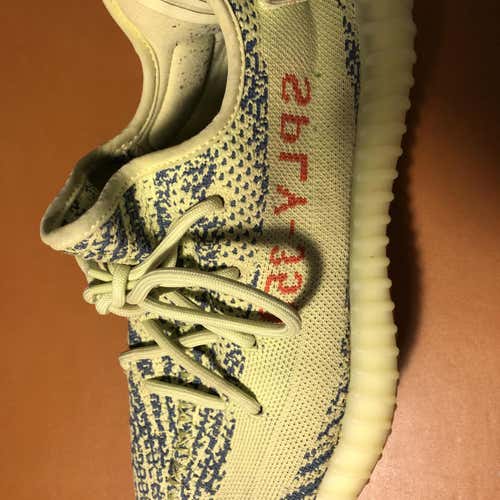 Adidas Yeezy Frozen Yellow (barley Warn)