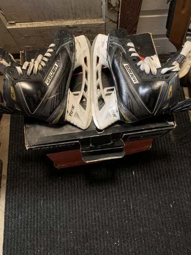 Used Senior Bauer Supreme 180 Hockey Skates Size 7