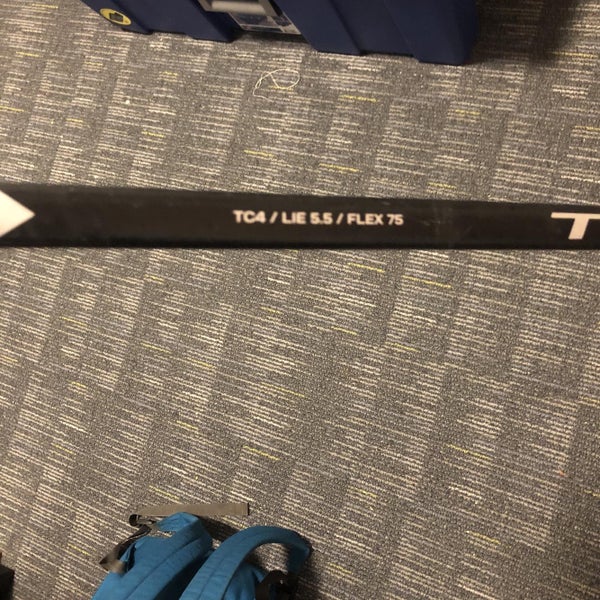 Senior Right Handed A4.5 SBP Toe Pattern Hockey Stick. Willing To Make Trades