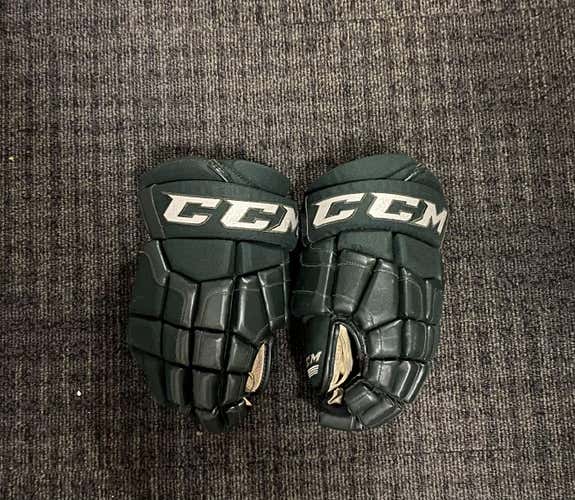 Halifax Mooseheads Pro Stock CCM HG40 Gloves 14"