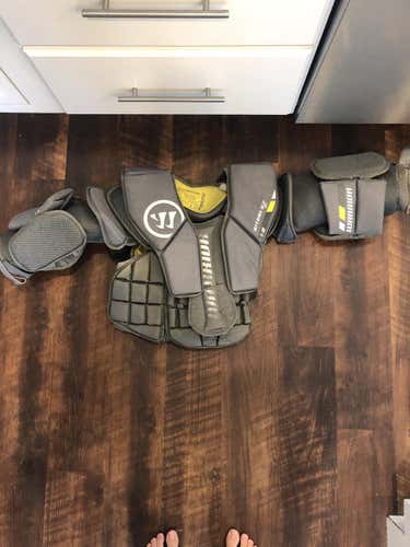 Used Intermediate Small Warrior Ritual G2 Goalie Chest and Arm Protector Goalie Chest Protector