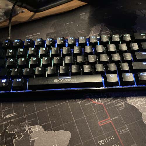Gk61 Keyboard W/ Blue Switches