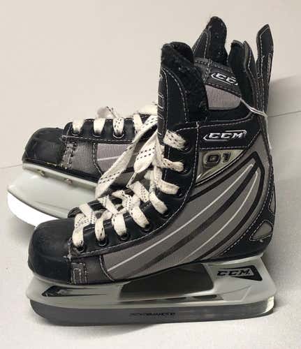 Youth CCM 01 Regular Width  Size 12 Hockey Skates