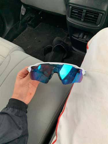 White Unisex One Size Fits All Oakley Radar EV Sunglasses