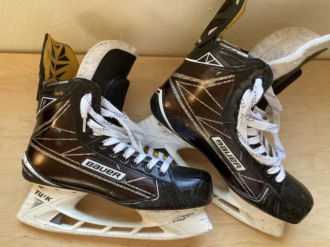 Used Senior Bauer Supreme 1S Hockey Skates Regular Width Size 10.5