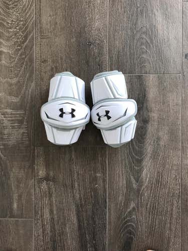 Under Armour Revenant Arm Pads ‘17- Used