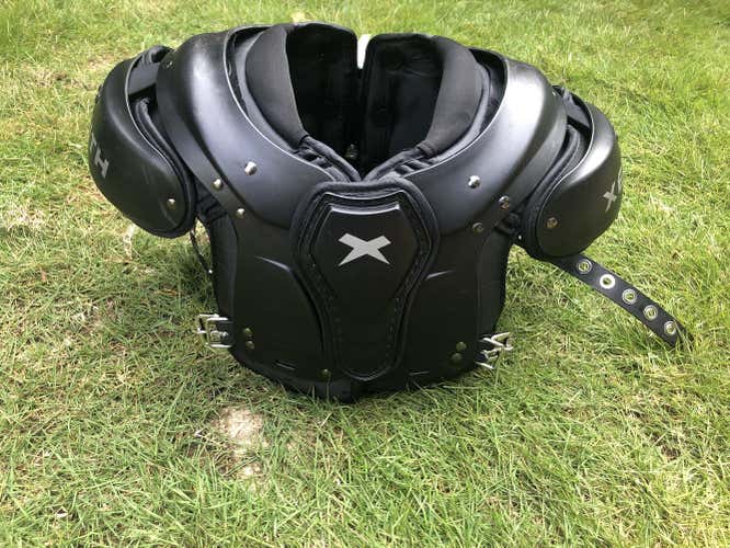 Used youth Medium Xenith Fly Shoulder Pads W Back Pad!
