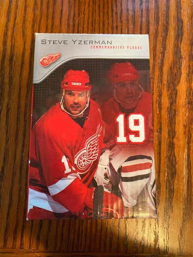Detroit Red Wings Steve Yzerman Commemorative Plaque