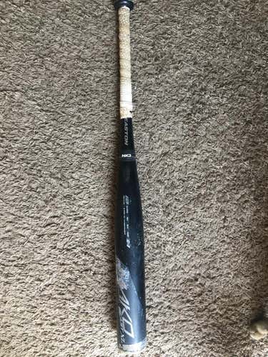 Used Kid Pitch (9YO-13YO) USSSA Certified 2017 Easton Composite Mako Beast Bat (-8) 22 oz 30"