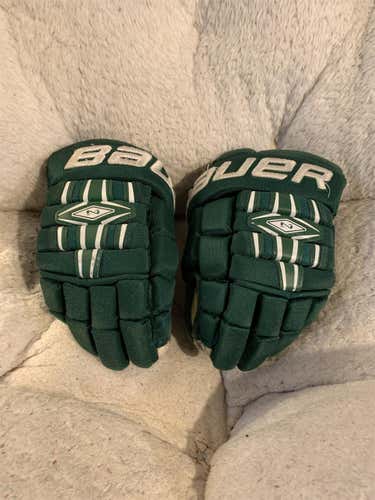 Green Junior Bauer Nexus 800 10"  Gloves