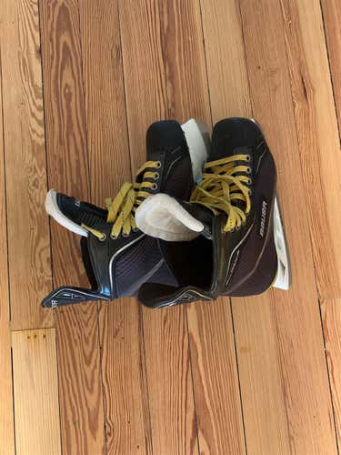 Senior Bauer Supreme 170 Regular Width Size 8 Hockey Skates