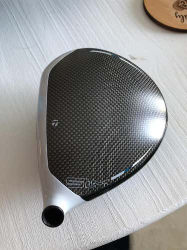 Men's Right Handed SIM 9 Loft Driver