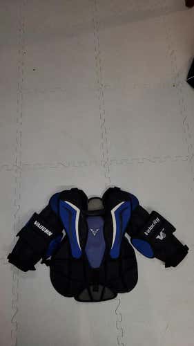 Used Junior Medium/Large Vaughn Velocity v6 700 Goalie Chest Protector