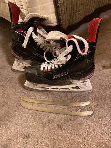 Senior Bauer Vapor X LTX Pro Regular Width  Size 11 Hockey Skates