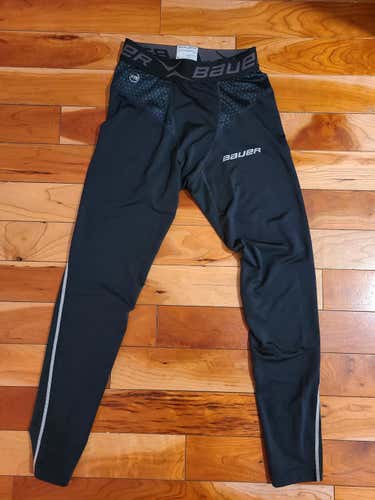 Used Senior Small Bauer Compression 37.5 Pants