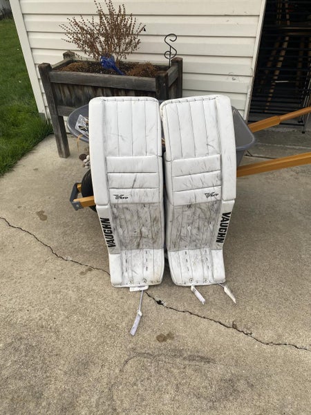 White Used Senior 35" Vaughn Velocity XFP Goalie Leg Pads