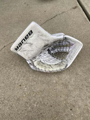 White Senior Used Bauer Regular Supreme 2S Pro