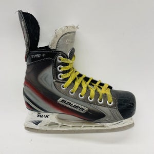 Junior Bauer Vapor XLTX Pro+ Regular Width Size 4 Hockey Skates