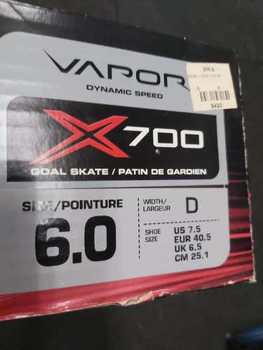 New Senior Bauer Vapor x700 Goalie Skates Size 6