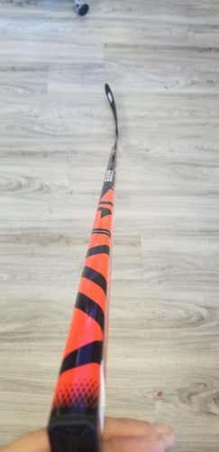 New Senior Bauer Right Handed Vapor 2x Team Hockey Stick P92 Pattern lie 6