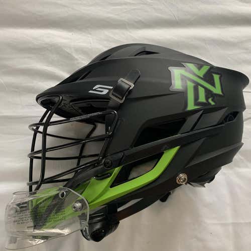 **For JLove1400** Like New Goalie Cascade S Helmet