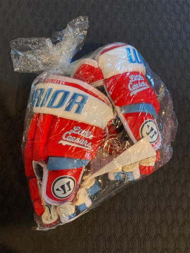 Junior Warrior Dynasty AX2 12" Little Caesars Gloves