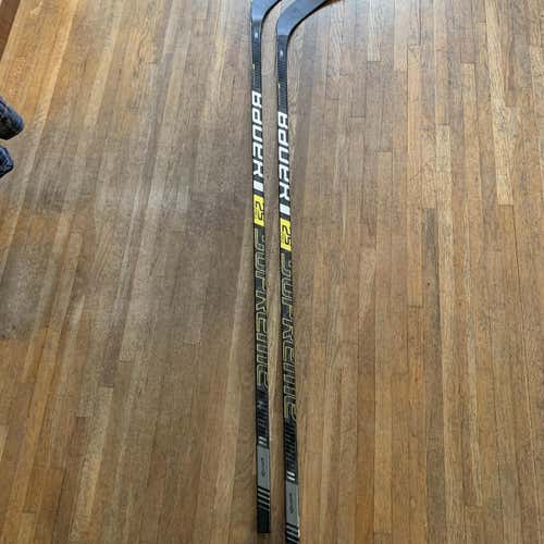 Senior Right Handed Supreme 2S Pro Toe Pattern  Hockey Stick