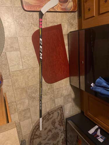 Intermediate Right Handed Super Tacks 2.0  Pro Stock Hockey Stick