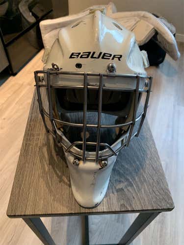 White Senior Bauer 960XPM  Goalie Mask