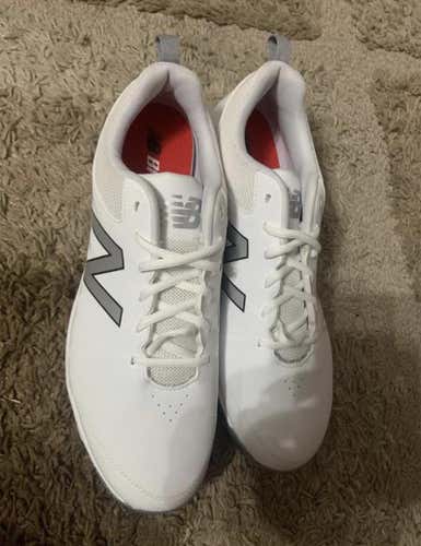 White Men's Molded Cleats Low Cut