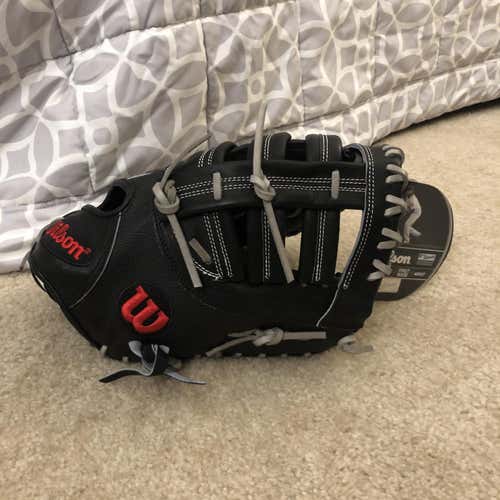 Brand New A2000 2820 SuperSkin First Base Mitt 12.25"