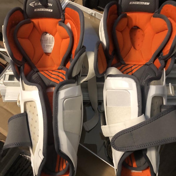 Senior Easton Mako  Shin Pads