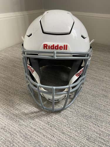 Used 2019 Youth Large Riddell Speedflex Helmet