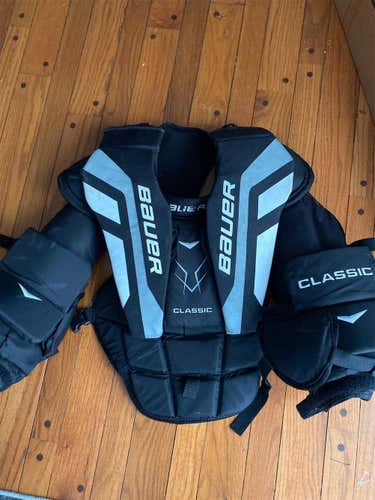 Junior Large Bauer Classic  Goalie Chest Protector