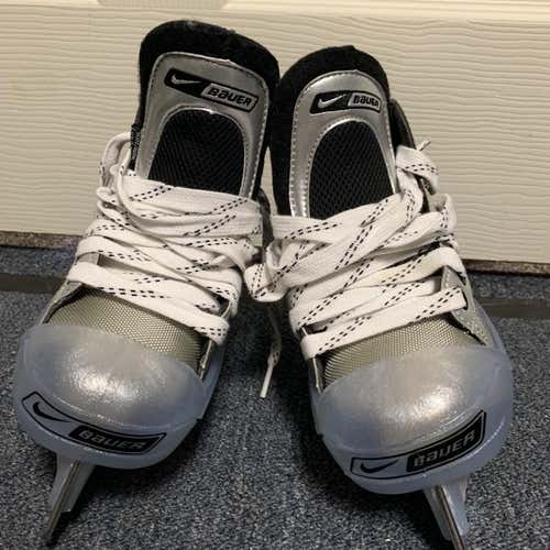 Bauer Vapor XXX Hockey Goalie Skates Junior 2 D Used
