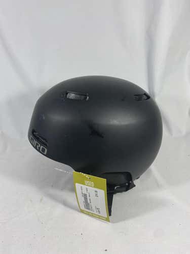 Used Giro Md Winter Outerwear Ski Helmets