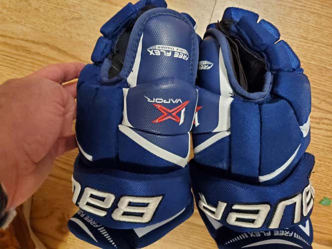 Royal Blue Used Bauer Vapor 1X Gloves 13"