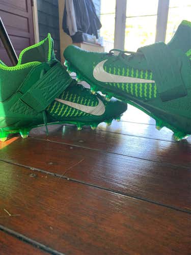 Green Men's Size 11 (Women's 12) Nike
