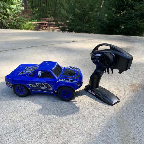 Used TRAXXAS Latrax