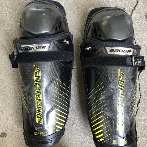 Junior Bauer Supreme 1S Shin Pads