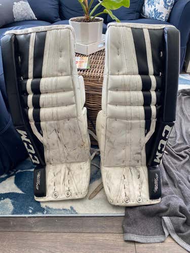 Black Used Senior 30" CCM Eflex 2 860 Goalie Leg Pads Pro Stock